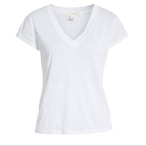 Treasure & Bond White V-neck tshirt